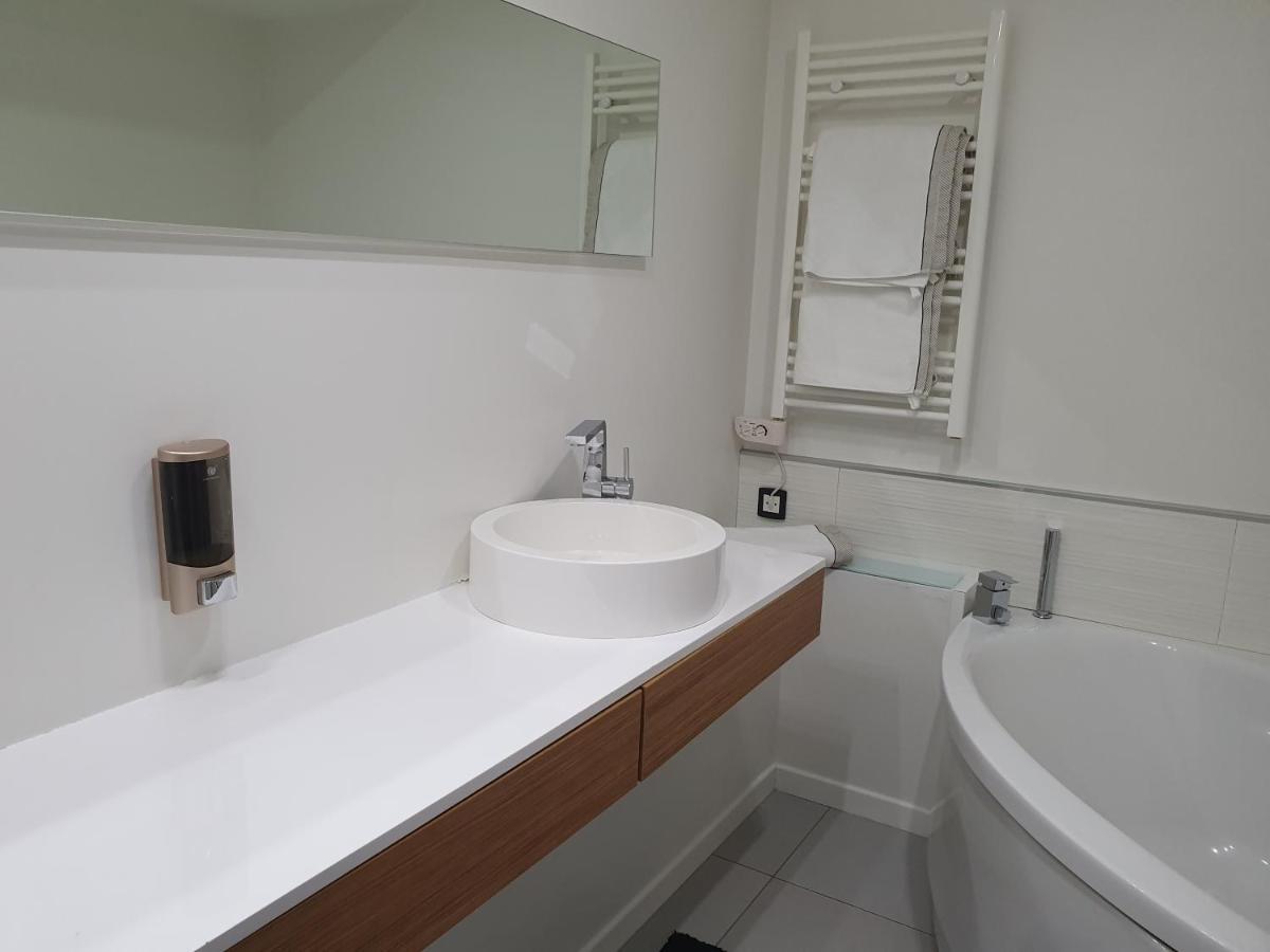 Appart'Hotel Luxapparts Besançon Esterno foto